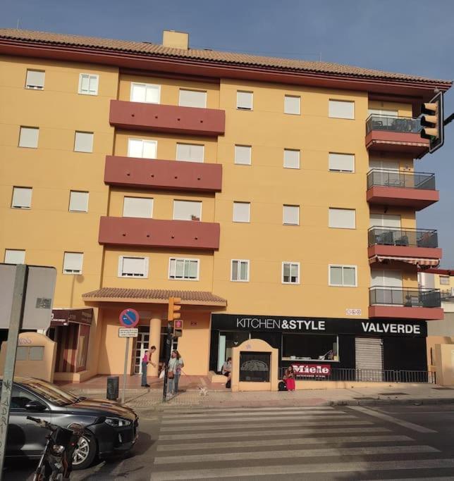 Apartamento Renovado En El Centro De Benalmadena Benalmádena Exterior foto